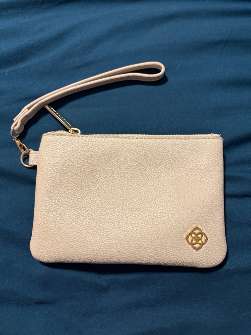 Kendra Scott Blush Cream Wristlet Clutch with Gold Emblem